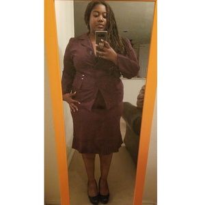 ***Plus Size 2-Piece Blazer/Skirt Set***
